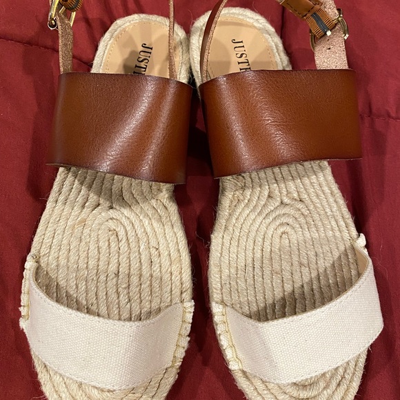 Just Fab Sanna Flat Sandal Two-Tone - Picture 4 of 7